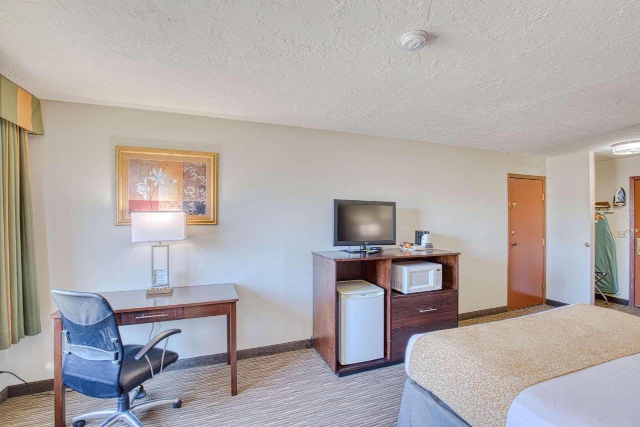 Best Western Green Valley Inn Exterior photo